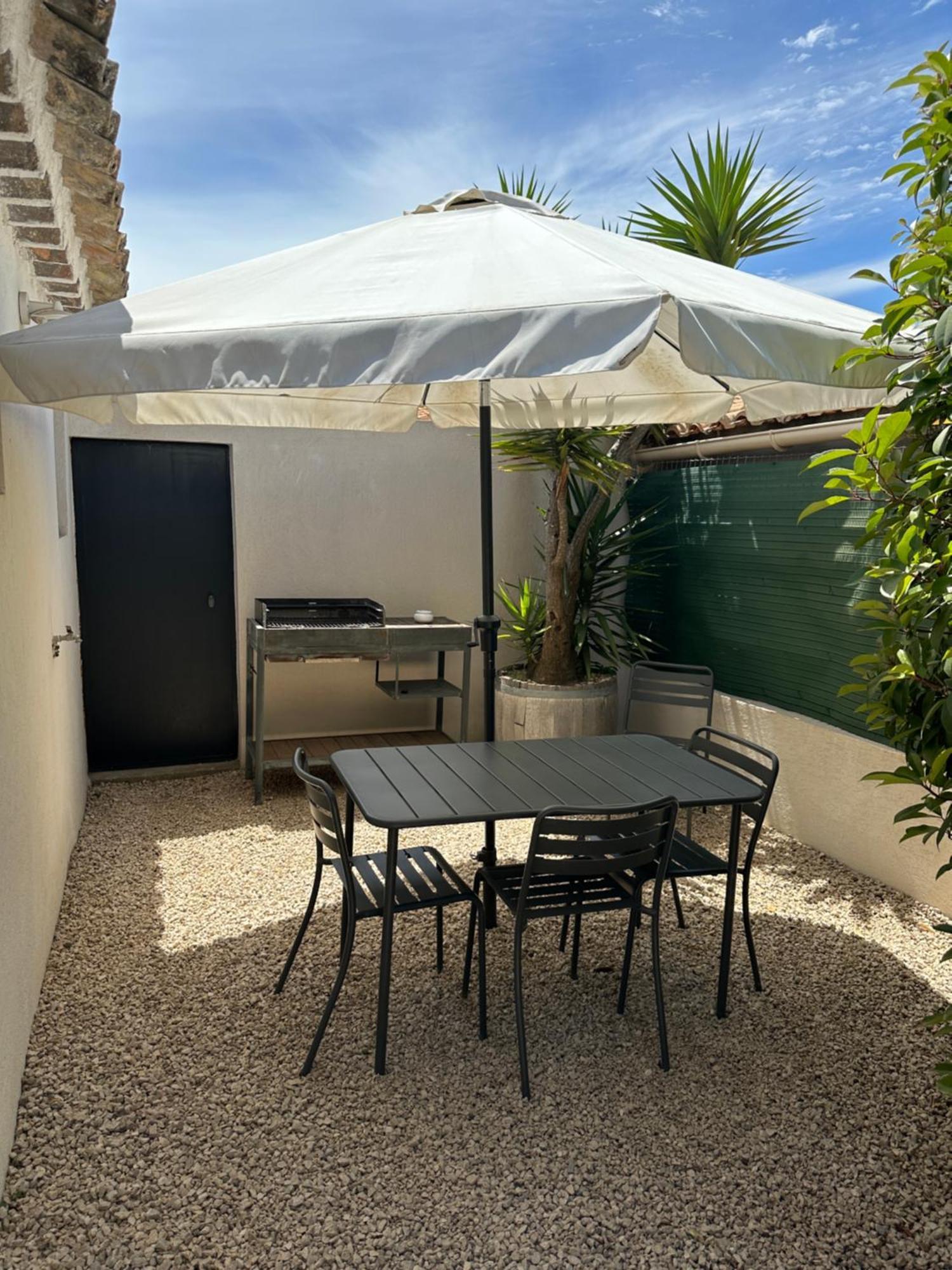 Maison Contemporaine Avec Piscine Privee Chauffee, Entre Plages Et Provence, Borne 11 Kw Istres Dış mekan fotoğraf