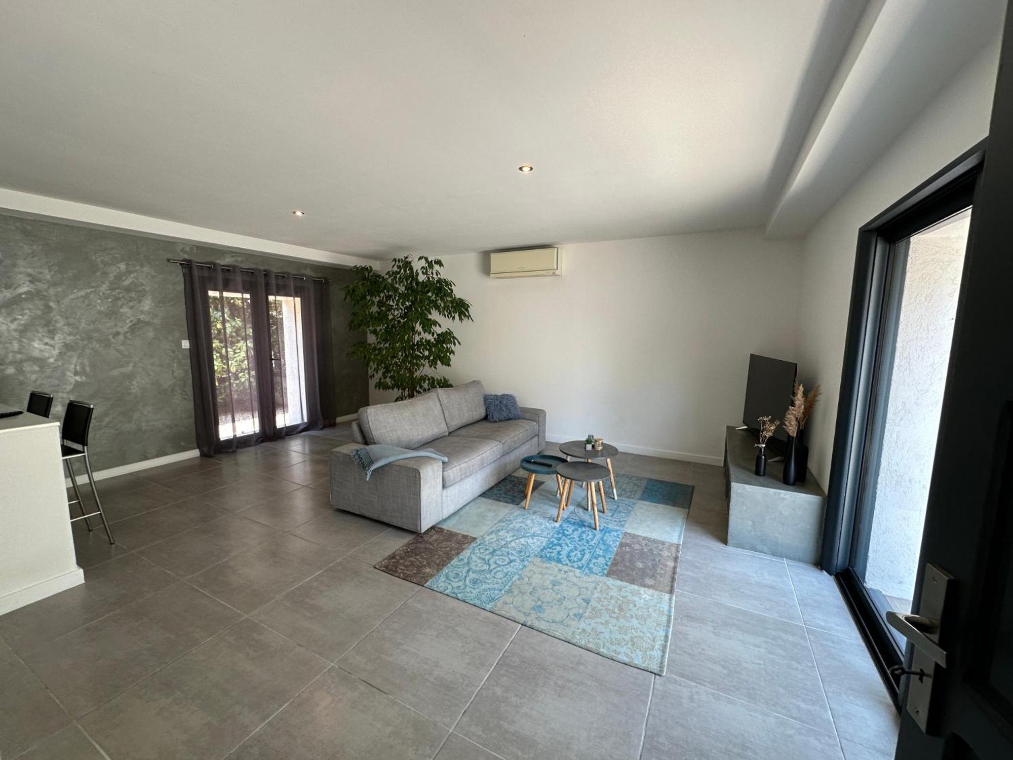Maison Contemporaine Avec Piscine Privee Chauffee, Entre Plages Et Provence, Borne 11 Kw Istres Dış mekan fotoğraf